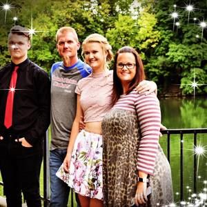 Meet your Posher, Crystal